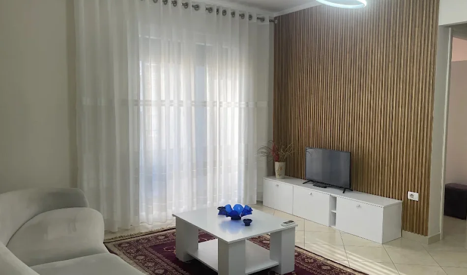 Tirane, jepet me qera apartament 1+1 Kati 3, 68 m² 650 € 