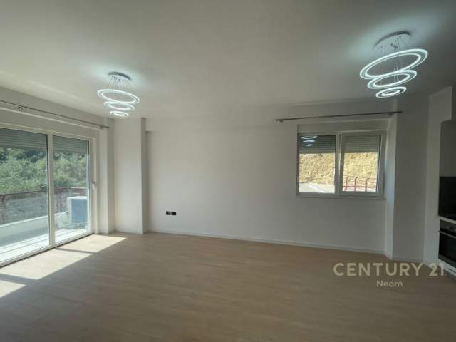 Tirane, jepet me qera apartament 2+1+BLK Kati 6, 109 m² 400