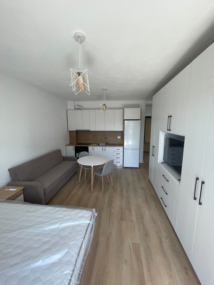Tirane, jepet me qera garsonier 1+1 Kati 2, 49 m² 32000 Leke (Perballe TV Klan)