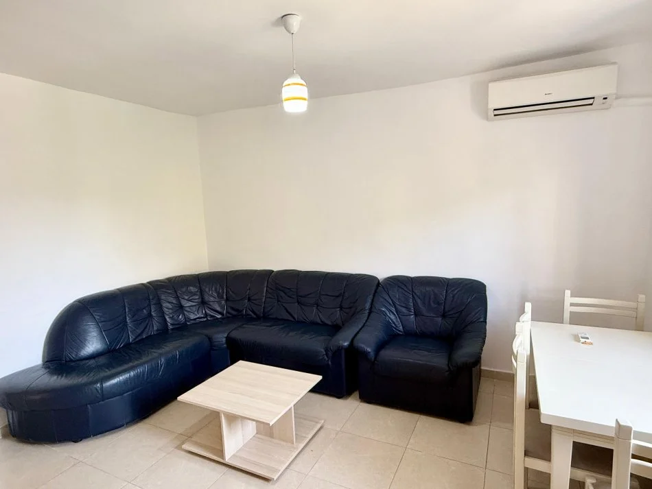 Tirane, shitet apartament 2+1+Ballkon Kati 3, 66 m² 115.000 € 