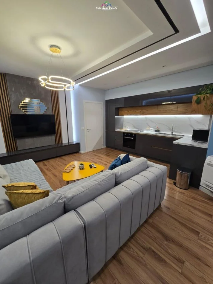 Tirane, jepet me qera apartament 2+1 Kati 3, 120 m² 650 € (Liqeni i thate, Kapiten Mir Zoti)