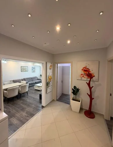 Tirane, shitet apartament 2+1+Aneks+Ballkon Kati 5, 93 m² 256.000 € (Liqeni thate , Kopshti botanik , Kopshti zoologjik)