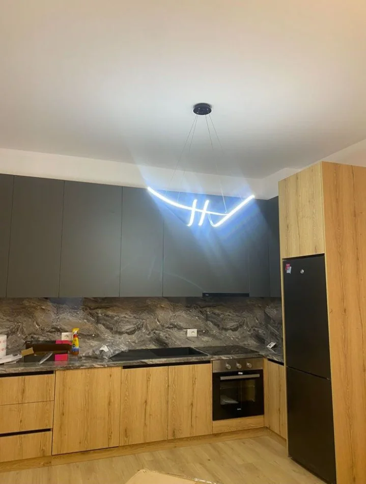 Tirane, jepet me qera apartament 1+1+Ballkon Kati 2, 65 m² 630 € (rruga e dibres)