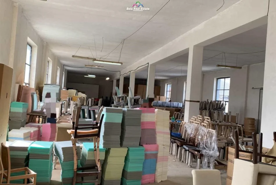 Tirane, jepet me qera magazine , 1.010 m² 5.000 € (misto mame)