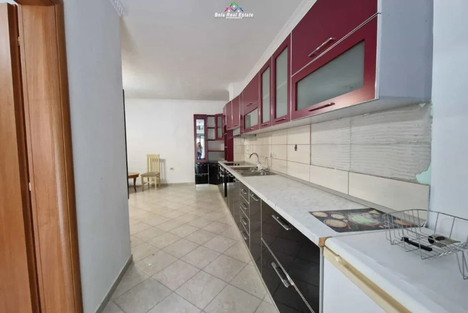 Tirane, shes apartament 2+1 Kati 1, 92 m² 145.000 € (foto xhavella)