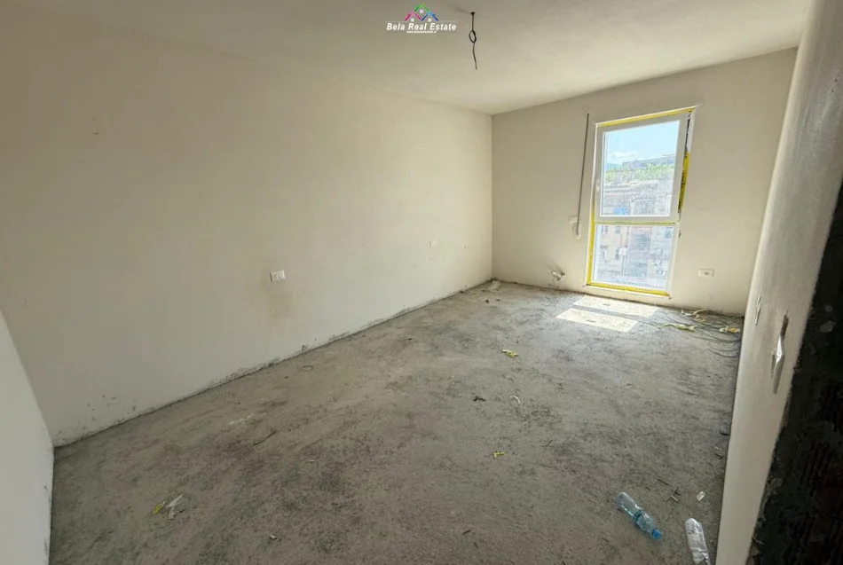 Tirane, shes apartament 2+1 Kati 3, 121 m² 254. 000 € (xhanfize keko)