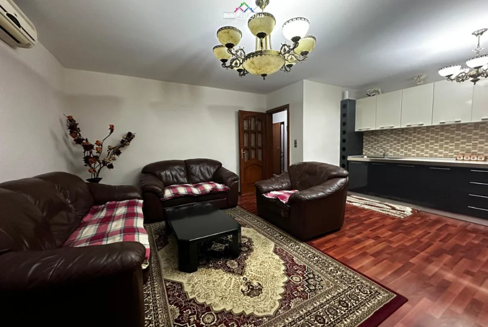 Tirane, jepet me qera apartament 2+1 Kati 4, 80 m² 580 € (mine peza)
