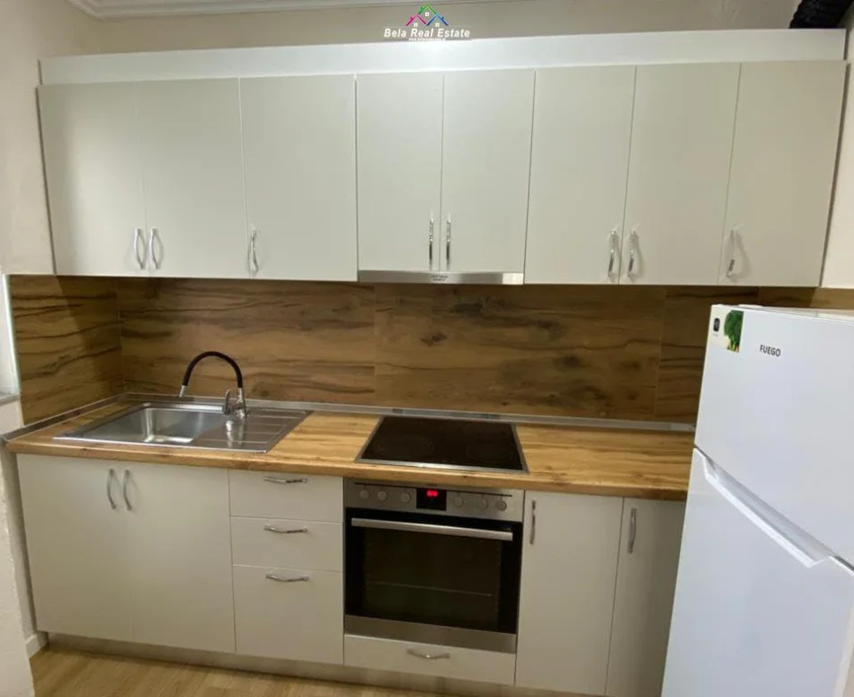 Tirane, jepet me qera apartament 2+1 Kati 4, 68 m² 680 € (myslym shyr)