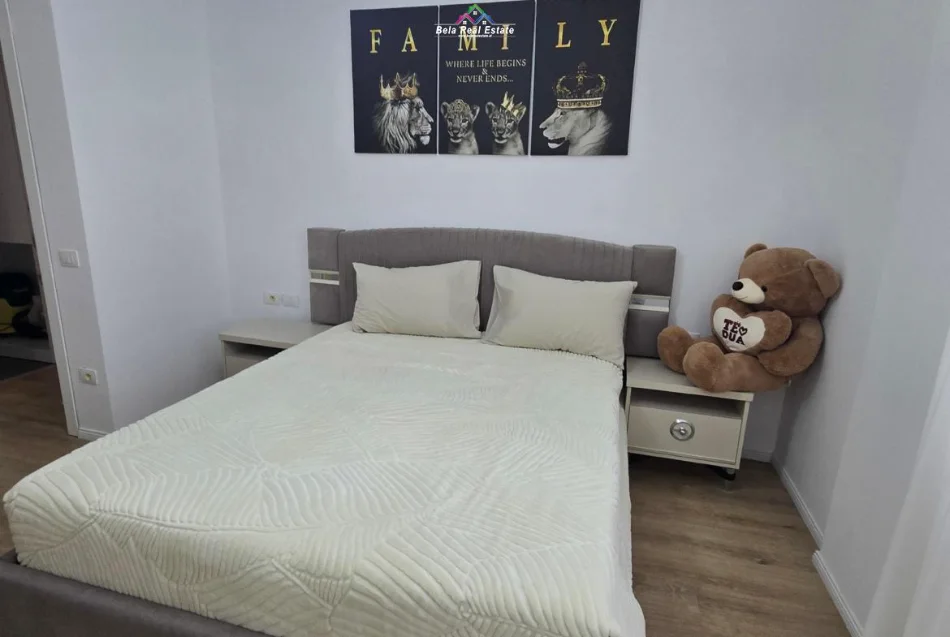 Tirane, shitet apartament 1+1+Ballkon Kati 3, 74 m² 139.000 € (fresku)