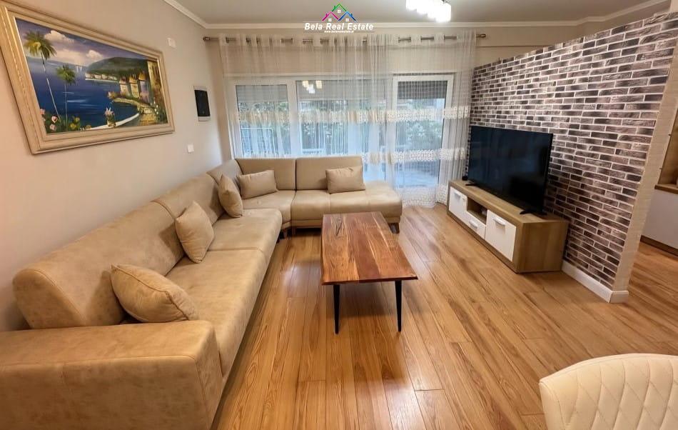 Tirane, jepet me qera apartament 2+1 Kati 0, 90 m² 700 € (kodra e diellit)