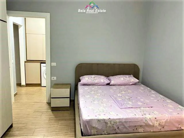 Tirane, jepet me qera apartament 1+1 Kati 1, 65 m² 600 € (Rruga Mine Peza, prane Prokurorise se Tiranes)