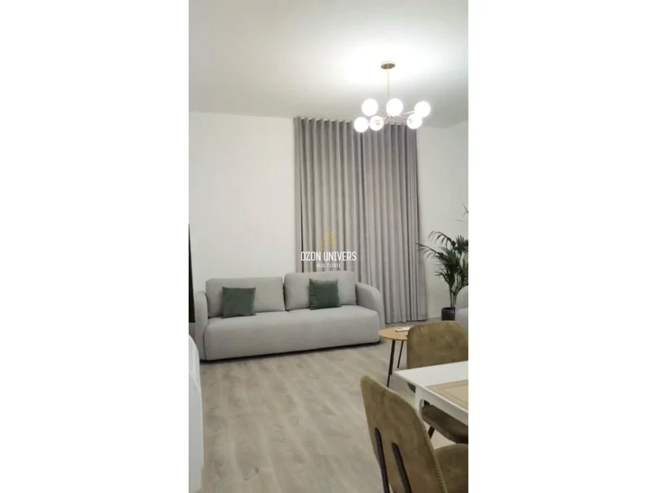Tirane, jepet me qera apartament 1+1+Ballkon Kati 3, 1.100 m² 1.100 € (Kompleksi Delijorgji, Rruga e Kavajës)