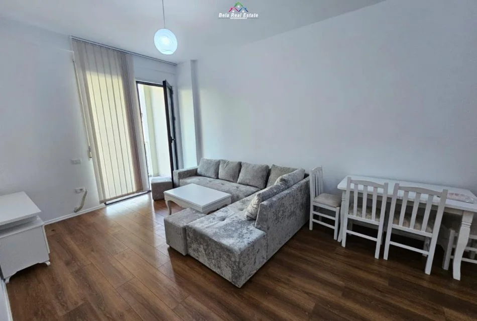 Tirane, jepet me qera apartament 1+1+Ballkon Kati 2, 65 m² 500 € (Kompleksi ASL 2)