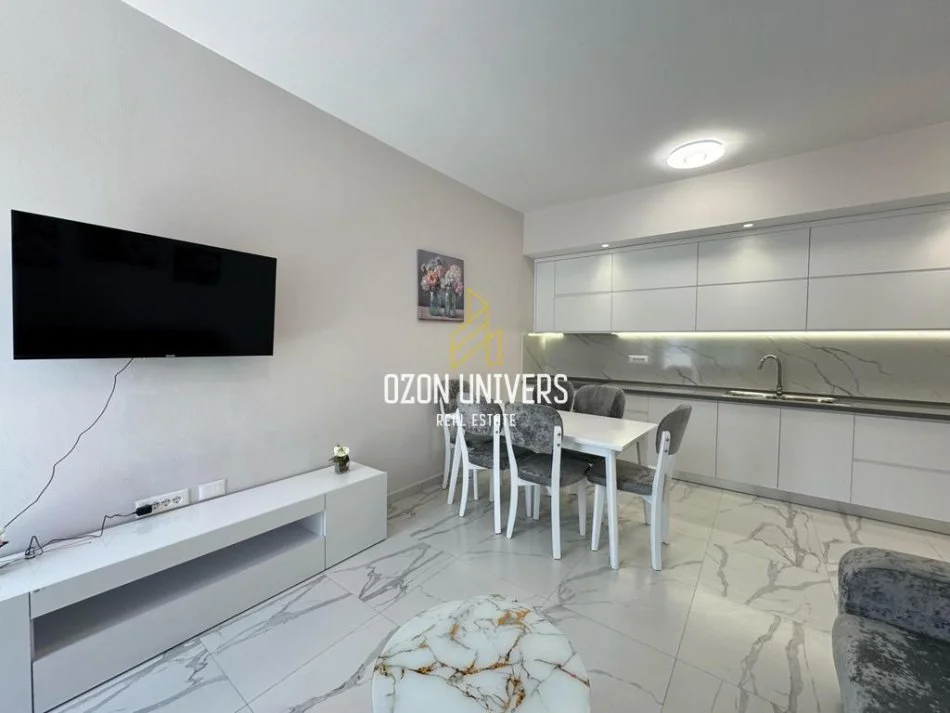 Tirane, jepet me qera apartament 2+1+Ballkon Kati 6, 95 m² 850 € (Ish Fusha e Aviacionit)