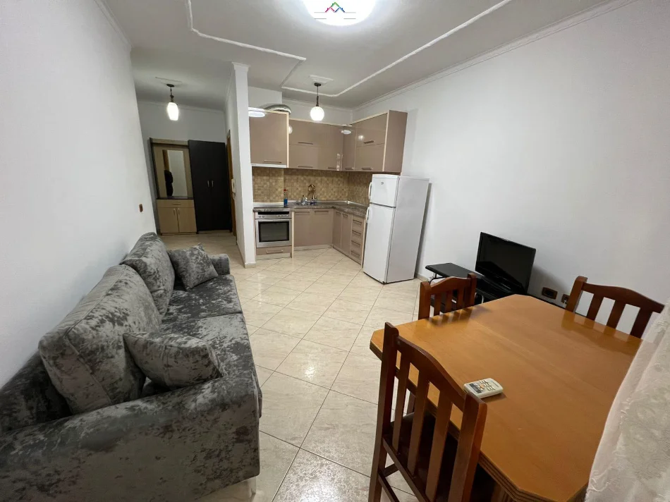 Tirane, jap me qera apartament 1+1+Ballkon Kati 3, 74 m² 530 € (dritan hoxha)