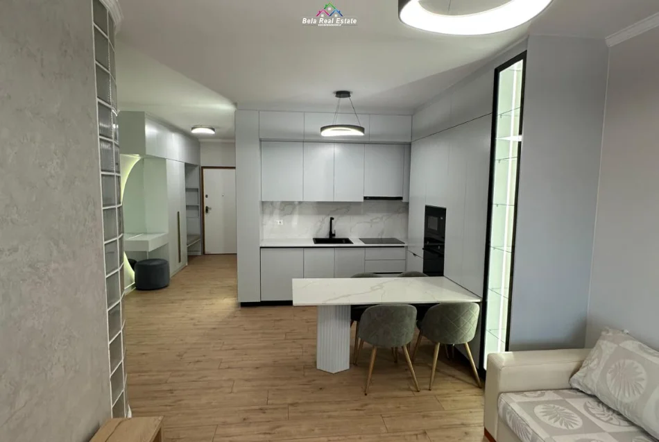 Tirane, jepet me qera apartament 2+1 Kati 2, 110 m² 1.000 € (don bosko)