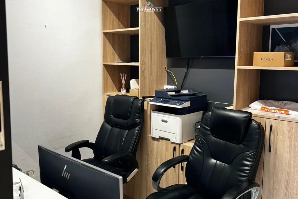 Tirane, shes ambjent biznesi Kati 0, 36 m² (Rruga Myslym Shyri)