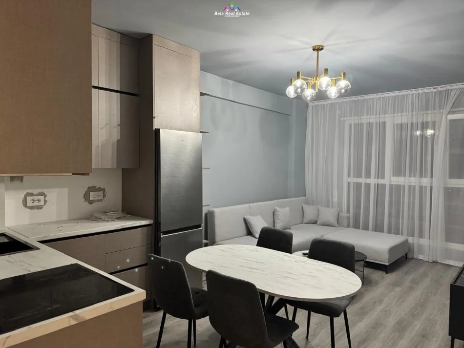 Tirane, jepet me qera apartament 1+1+Ballkon Kati 7, 70 m² 600 € (don Bosko, Trio Tower Residence)
