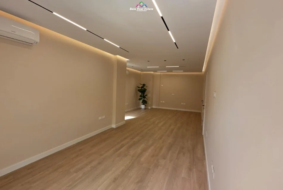 Tirane, jepet me qera ambjent biznesi Kati 3, 131 m² 2.640 € (rruga e elbasanit)
