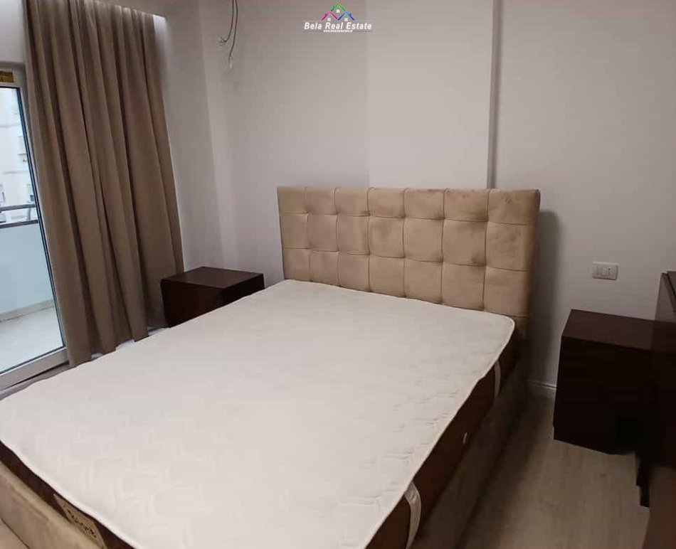 Tirane, jepet me qera apartament 2+1 Kati 3, 95 m² 1.040 € (Rruga Besim Imami)