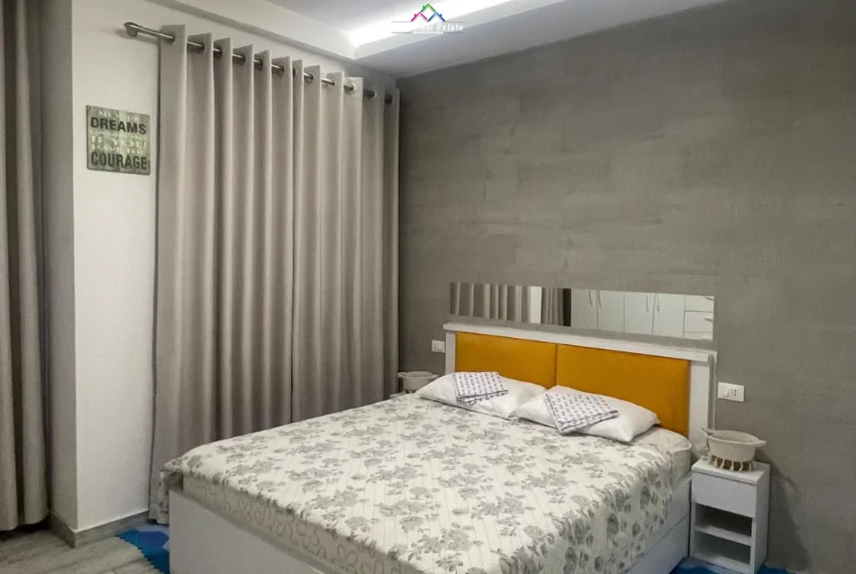 Tirane, jepet me qera apartament 1+1 Kati 2, 60 m² 660 € (komuna e parisit)
