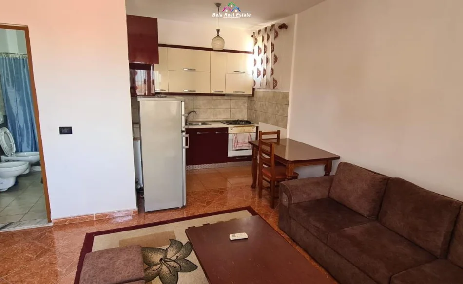 Tirane, jepet me qera apartament 1+1+Ballkon Kati 2, 70 m² 530 € (selvia)