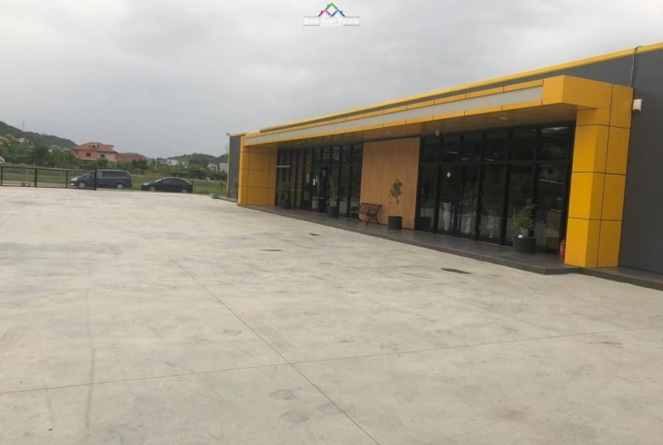 Tirane, jepet me qera magazine , 3.000 m² 6.000 € (Prush)