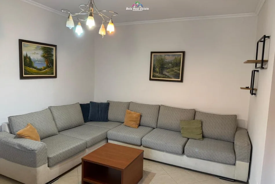 Tirane, jepet me qera apartament 1+1+Ballkon Kati 8, 52 m² 420 € (rruga e dibres)