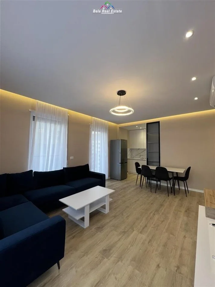 Tirane, jepet me qera apartament 1+1+Ballkon Kati 6, 70 m² 550 € (Don Bosko, Trio Tower Residence)