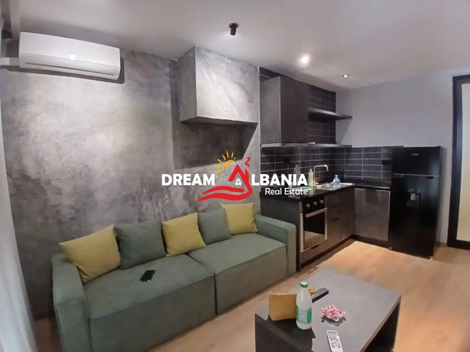 Tirane, jepet me qera apartament 1+1 , 58 m² 700 € (ne Myslym Shyr prane Drejtorise se Policise)