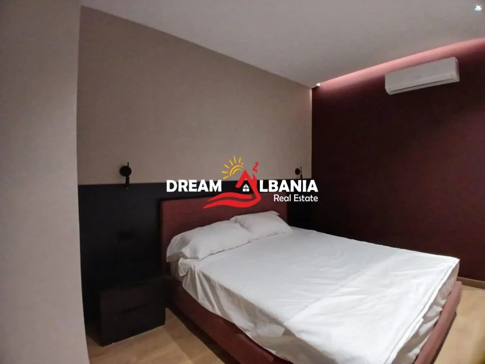 Tirane, jepet me qera apartament 1+1 , 58 m² 700 € (ne Myslym Shyr prane Drejtorise se Policise)