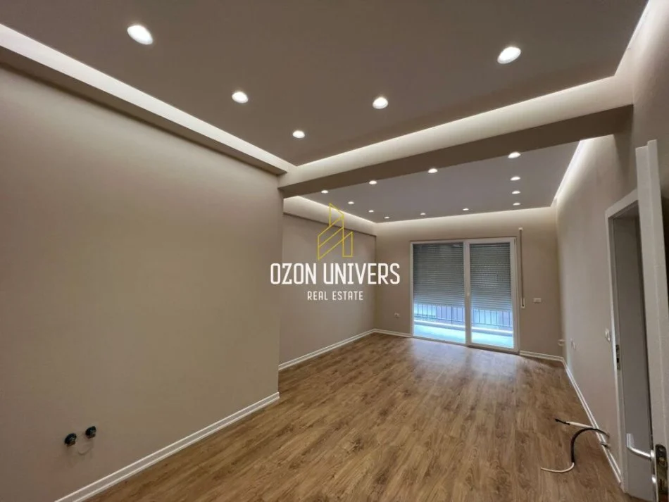 Tirane, jepet me qera apartament 2+1 Kati 0, 104 m² 650 € (Rruga e Dibres)