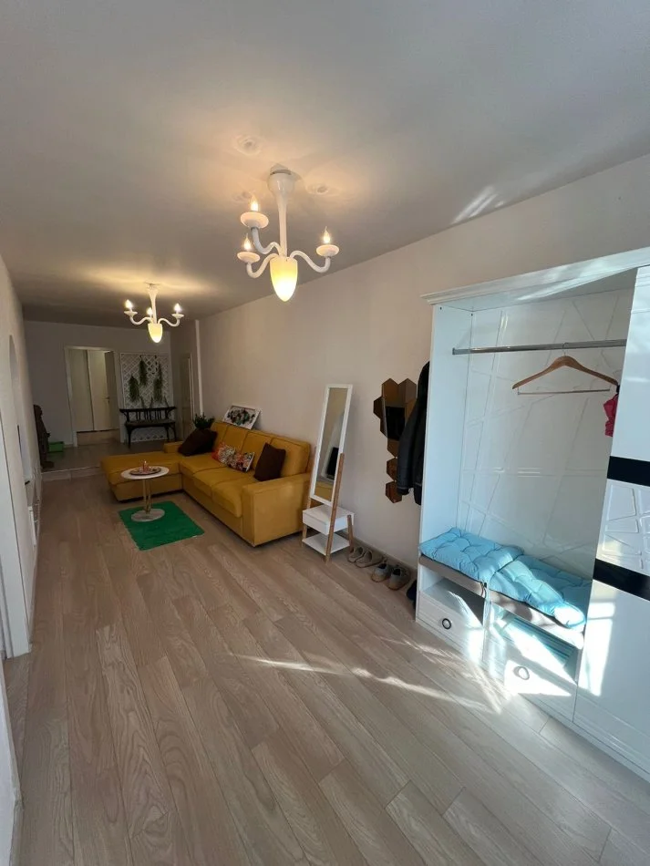 Durres, jepet me qera apartament 2+1 Kati 1, 90 m² 500 €