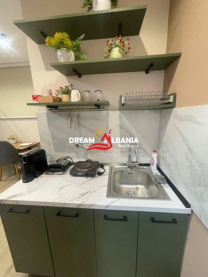 Tirane, jepet me qera apartament 1+1 Kati 1, 55 m² 850 € 