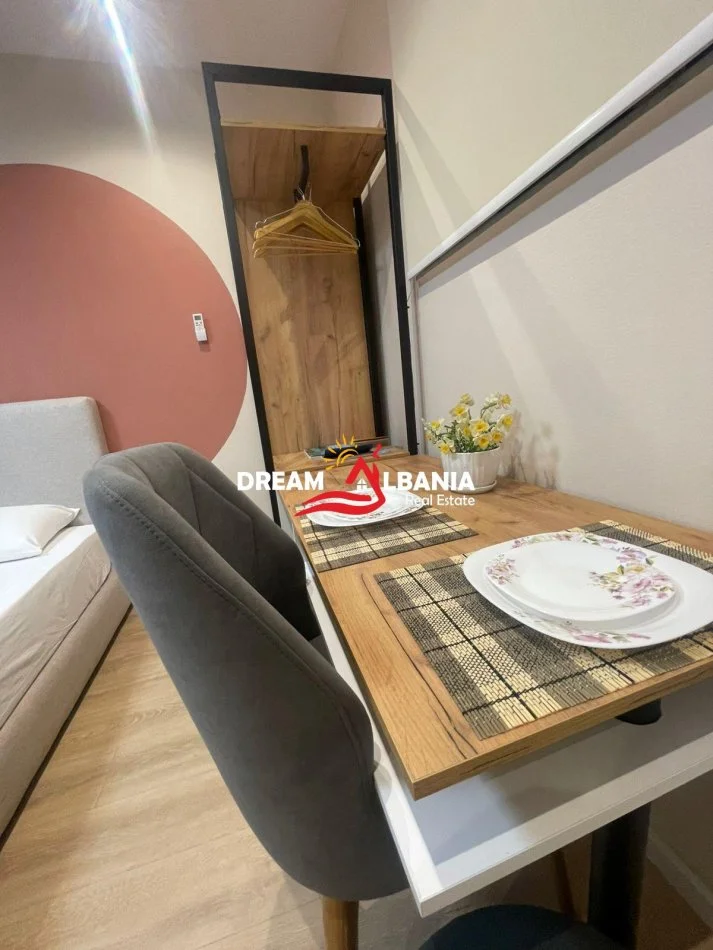 Tirane, jepet me qera apartament 1+1 Kati 1, 55 m² 850 € 