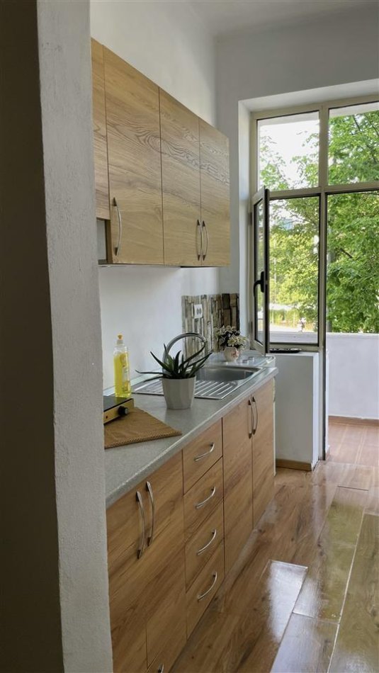 Tirane, jepet me qera apartament 2+1 Kati 2, 75 m² 570 € (sulejman delvina)