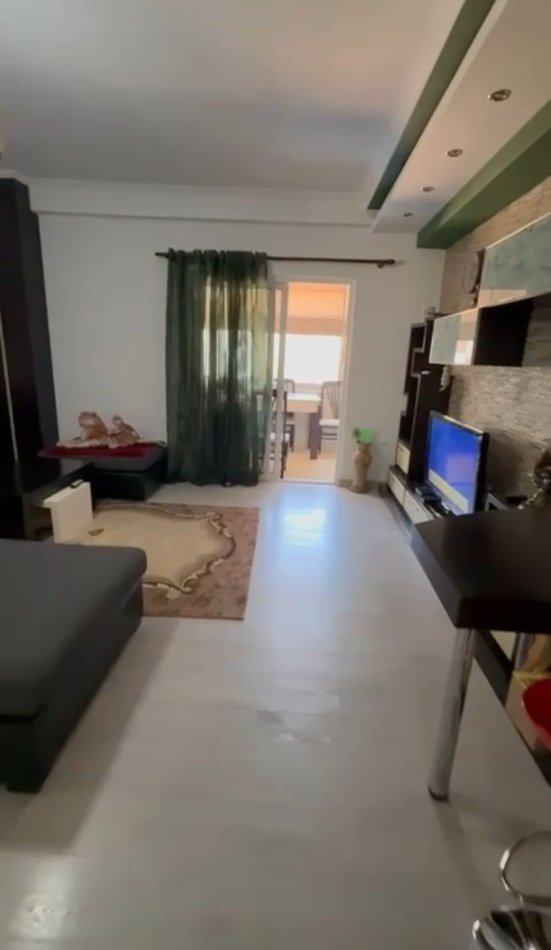 Tirane, shitet apartament 2+1+Ballkon Kati 2, 110 m² 187.300 € (bulevardi i ri)