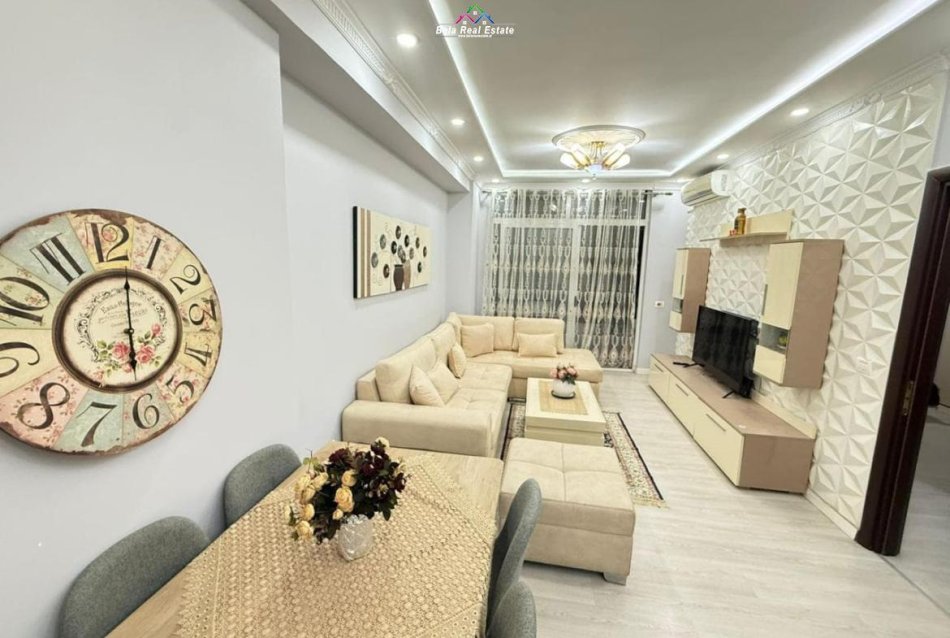 Tirane, jepet me qera apartament 2+1 Kati 5, 97 m² 500 € (erzen lita)