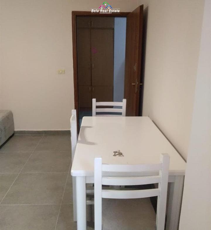 Tirane, jepet me qera apartament 1+1+Ballkon Kati 8, 70 m² 40.000 € (Shefqet Musaraj)