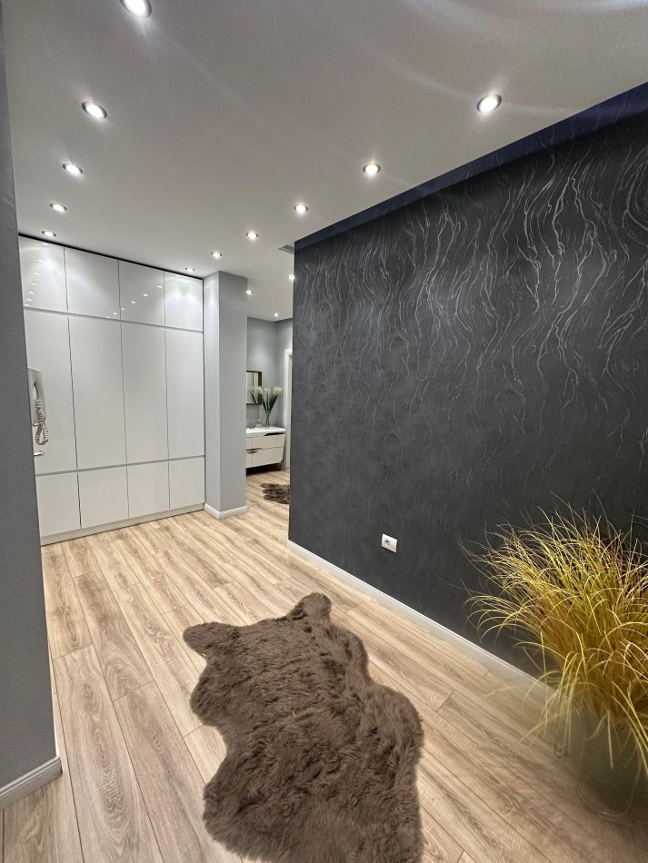 Tirane, shes apartament 2+1 Kati 4, 124 m² 273.000 € (Rruga Don Bosko)