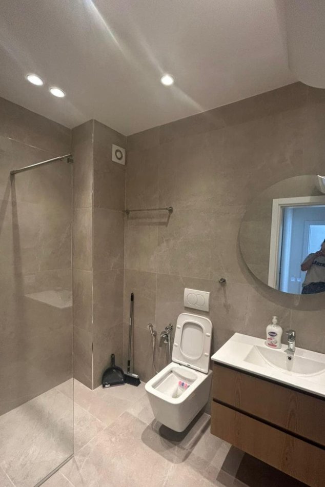 Tirane, jepet me qera apartament 1+1 Kati 3, 60 m² 400 € (Rruga Kastriotet)