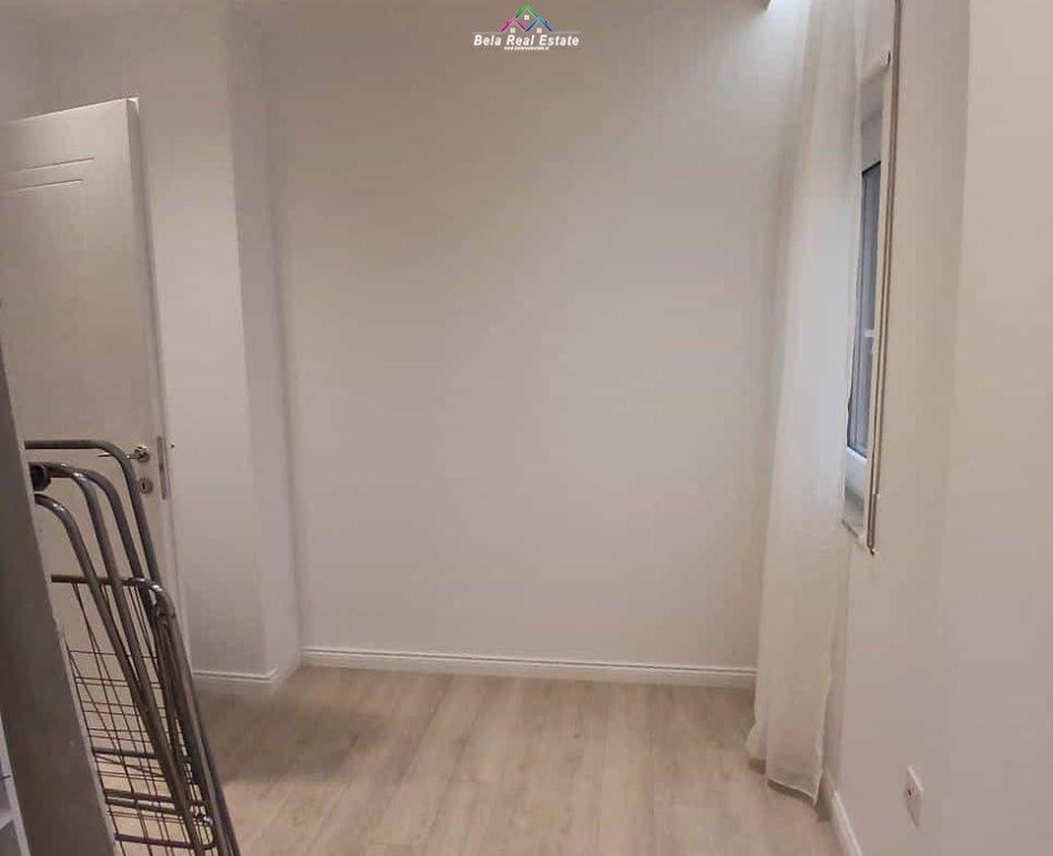 Tirane, jepet me qera apartament 2+1 Kati 3, 95 m² 1.040 € (Rruga Besim Imami)