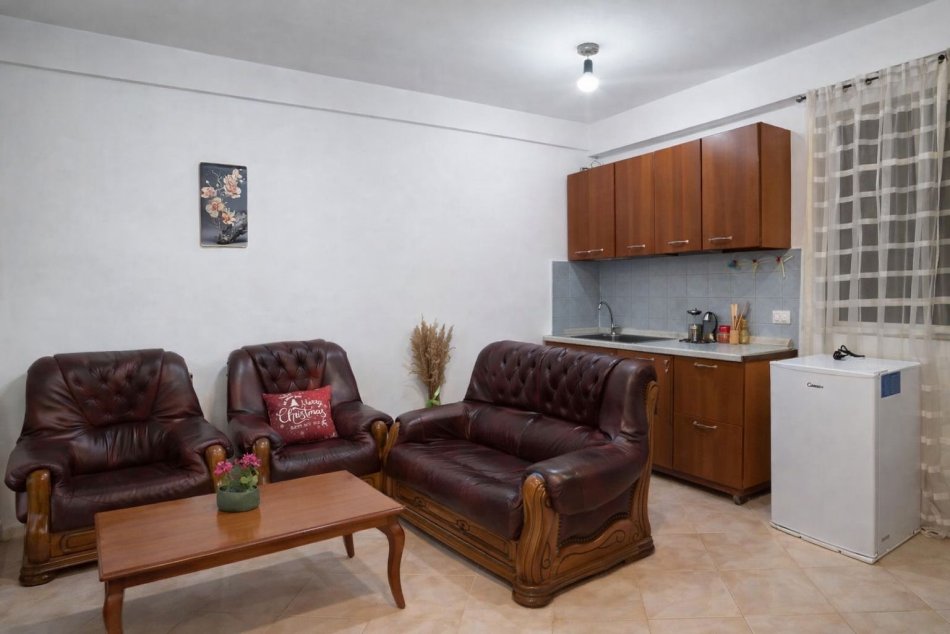 Tirane, jepet me qera apartament 1+1 Kati 8, 58 m² 460 € (Rruga Pjeter Budi)