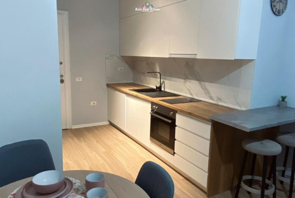 Tirane, jepet me qera apartament 1+1 Kati 2, 65 m² 620 € (21 dhjetori)