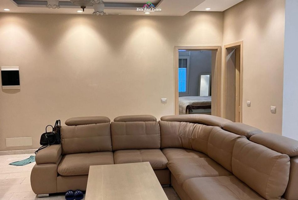 Tirane, jepet me qera apartament 1+1 Kati 5, 80 m² 750 € (kinema agimi)