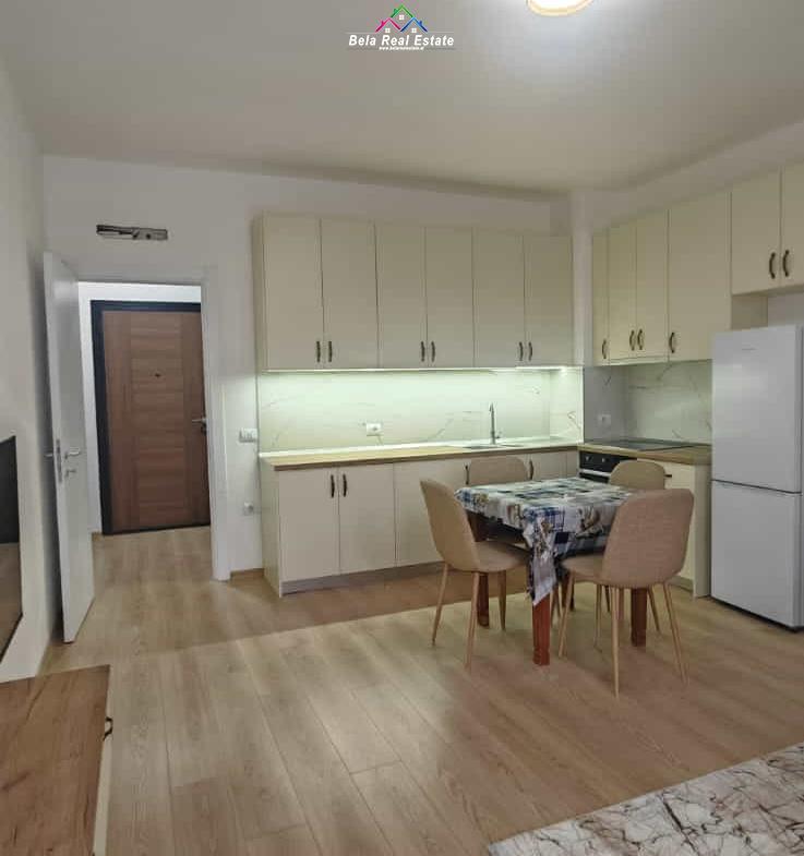 Tirane, jepet me qera apartament 1+1 Kati 5, 60 m² 470 € (Rruga Ali Shefqeti)