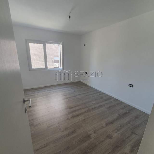 Tirane, shitet apartament 2+1+BLK Kati 4, 75 m² 110.000 Euro