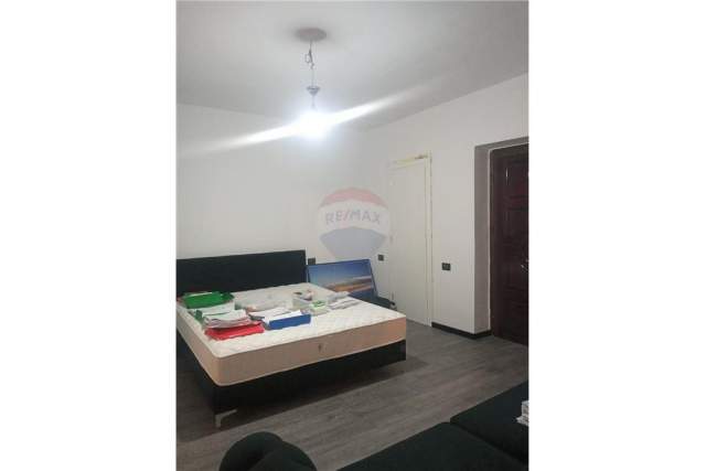 Tirane, shitet apartament 1+1 Kati 2, 43 m² 93.000 Euro (Pazari i Ri)