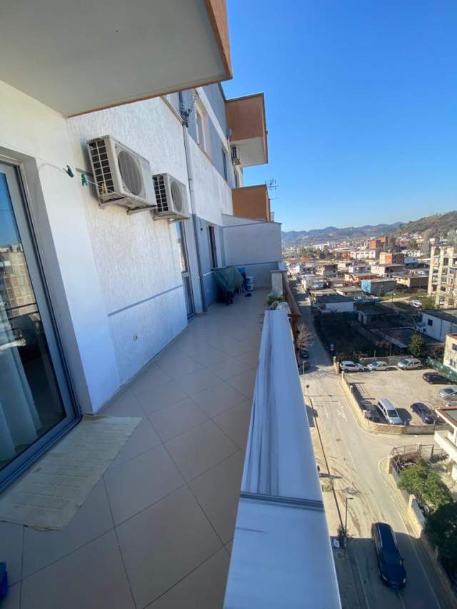 Tirane, shitet apartament 2+1+BLK Kati 7, 98 m² 89.000 Euro (9, Piazza Scanderbeg, Cham Market, Njësia Bashkia)