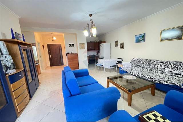 Tirane, shitet apartament 2+1 Kati 1, 155 m² 110.000 Euro (Yzberisht)